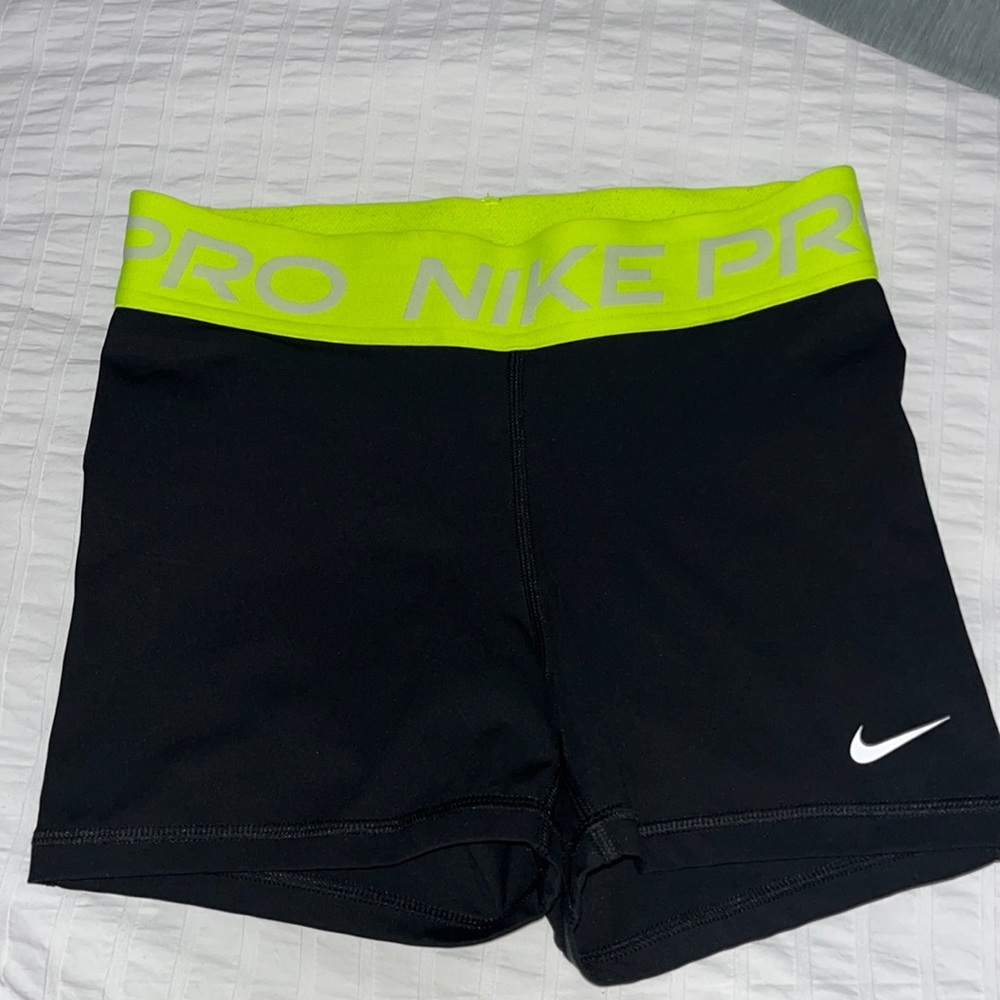 NIKE PRO 3” SHORTS